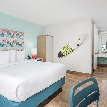 Surf & Sand Hotel Pensacola Beach Bagian luar foto