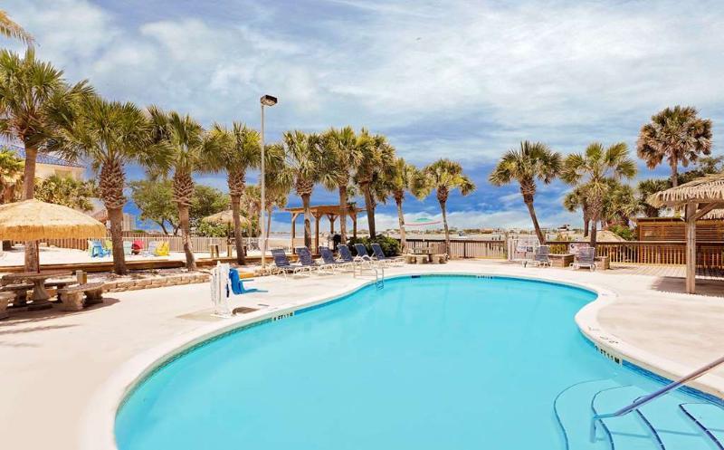 Surf & Sand Hotel Pensacola Beach Bagian luar foto